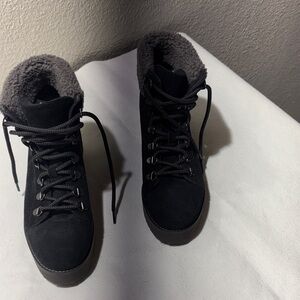 Sam Edelman Black Lace-Up Faux-Sherpa Collar Boots
